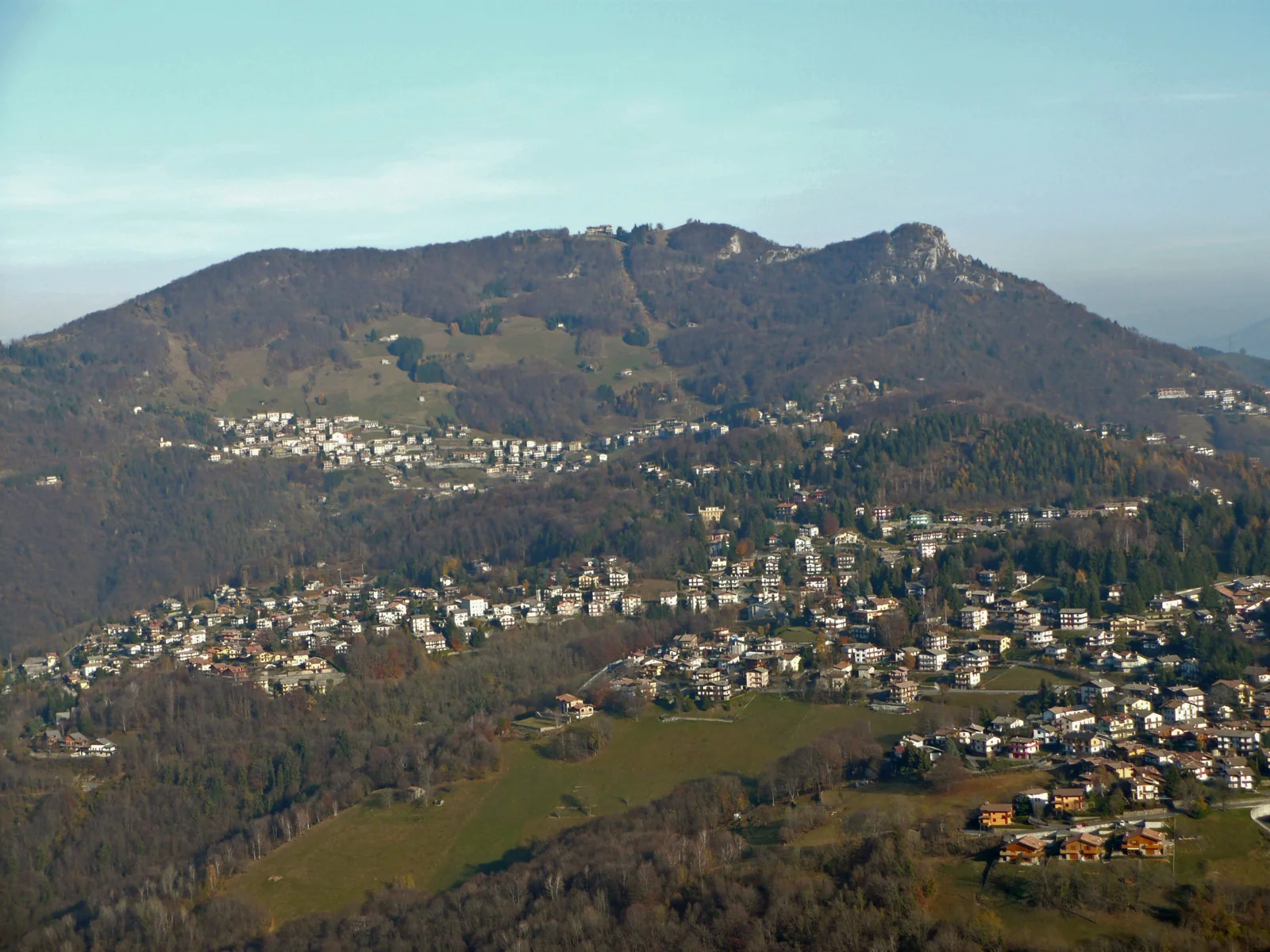 Poieto e Cornagera vistos de Salmezza (Nembro)