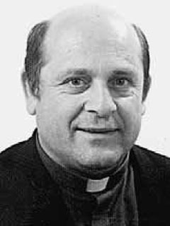 Don Giuseppe Berardelli — Ritratto identificato nel necrologio della Diocesi di Bergamo del 16 marzo 2020; data della ripresa non indicata.